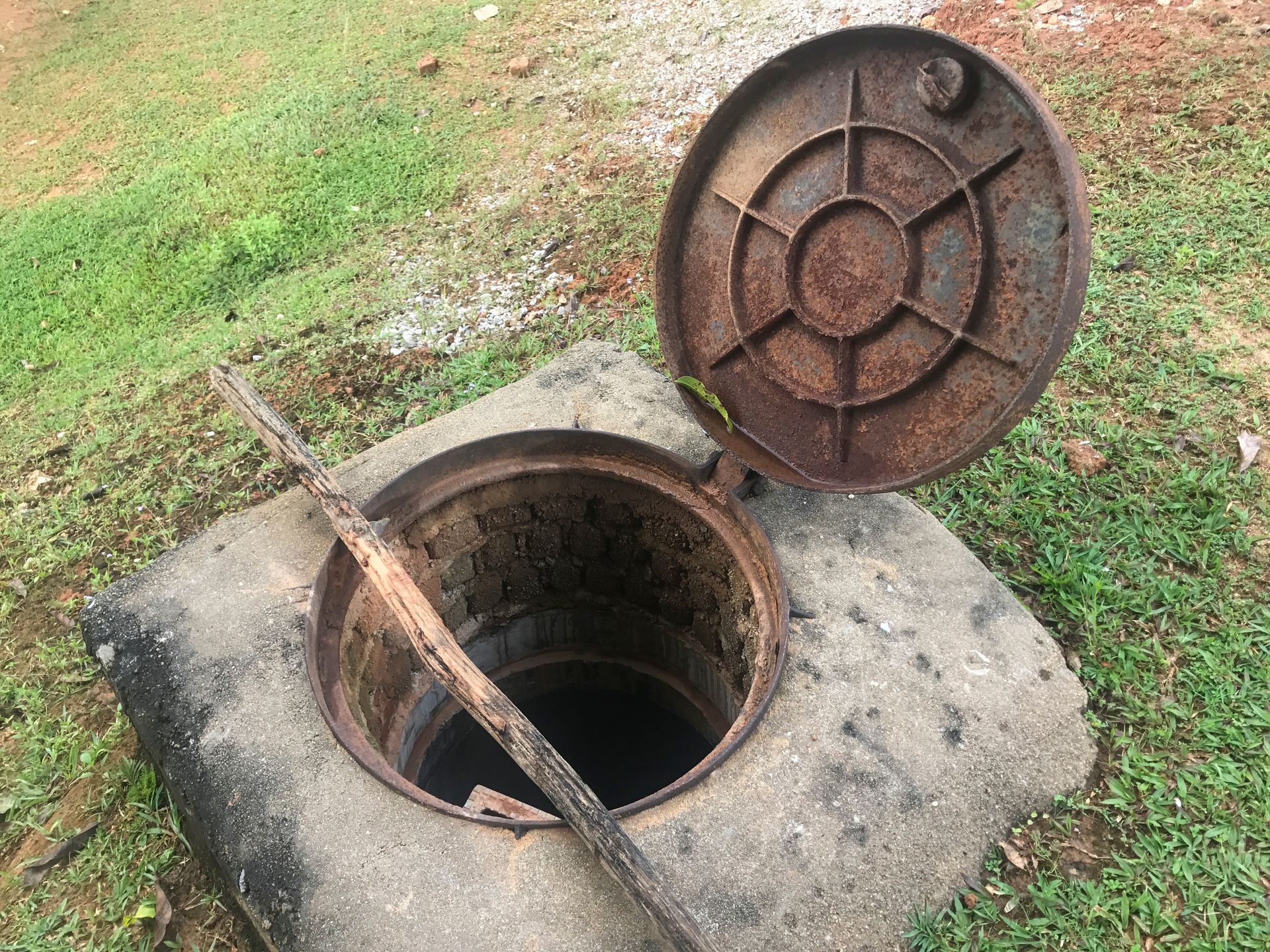 sewage hole open for maintainance